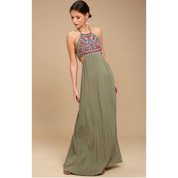 Dresses & Skirts - Lulus Little Beach Olive Green Lined Cutout‎ Embroidered Maxi Dress NWT L